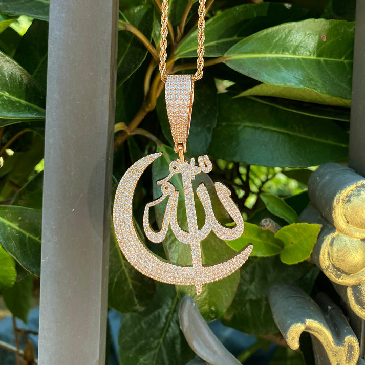 Allah Crescent Moon | VVS Diamond CZ 4 Prong Set Spiritual Hip Hop Pendant