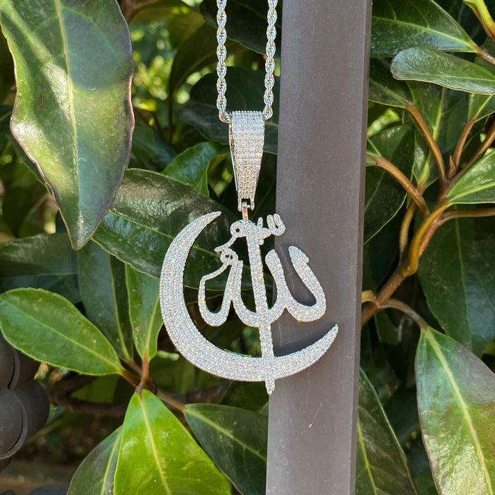 Allah Crescent Moon | VVS Diamond CZ 4 Prong Set Spiritual Hip Hop Pendant