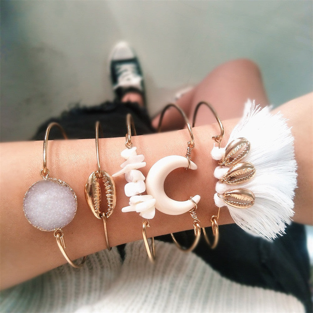 Ladies 5 Piece Boho Personality Princess Gem Moon Shell Tassel Irregular Natural Stone Gold Bracelet Set