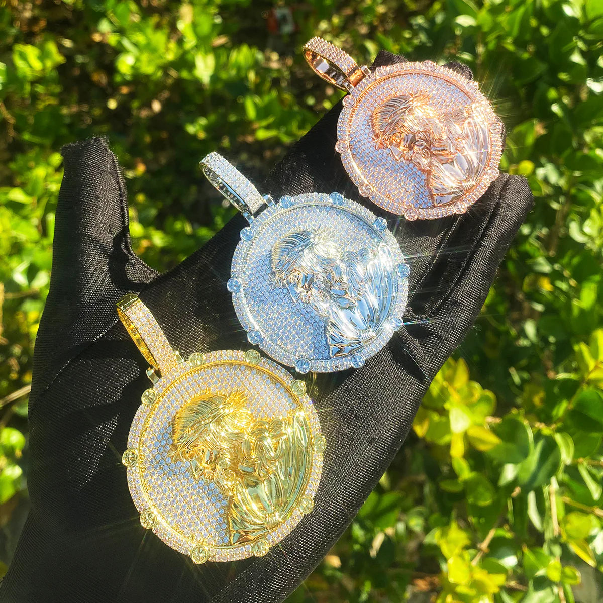 The Carpenter | VVS Diamond CZ Circular Jesus Piece Iced Blinged Out Pendant