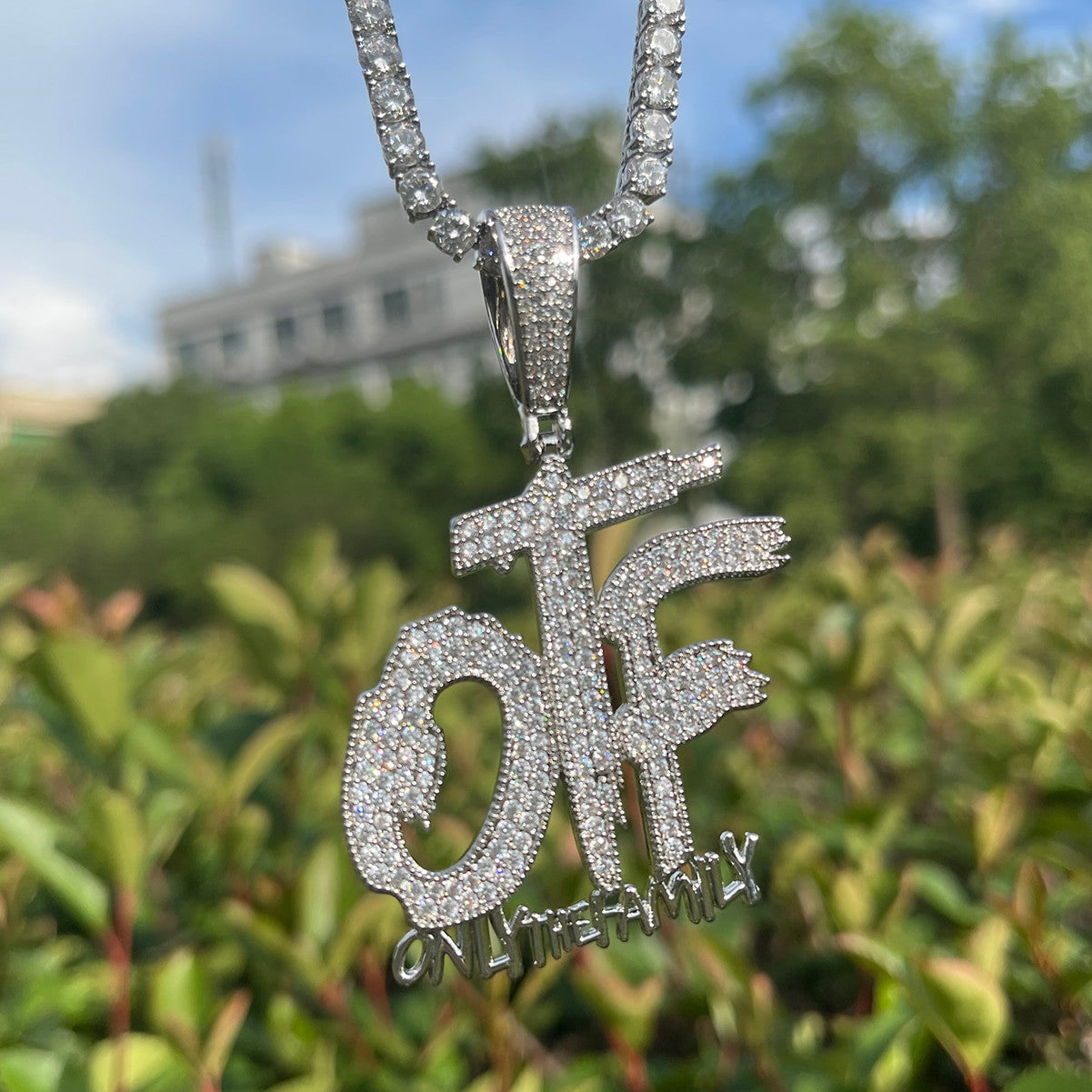 Only the Family | Flooded Ice Prong Set Hip Hop Pendant Chain Necklace