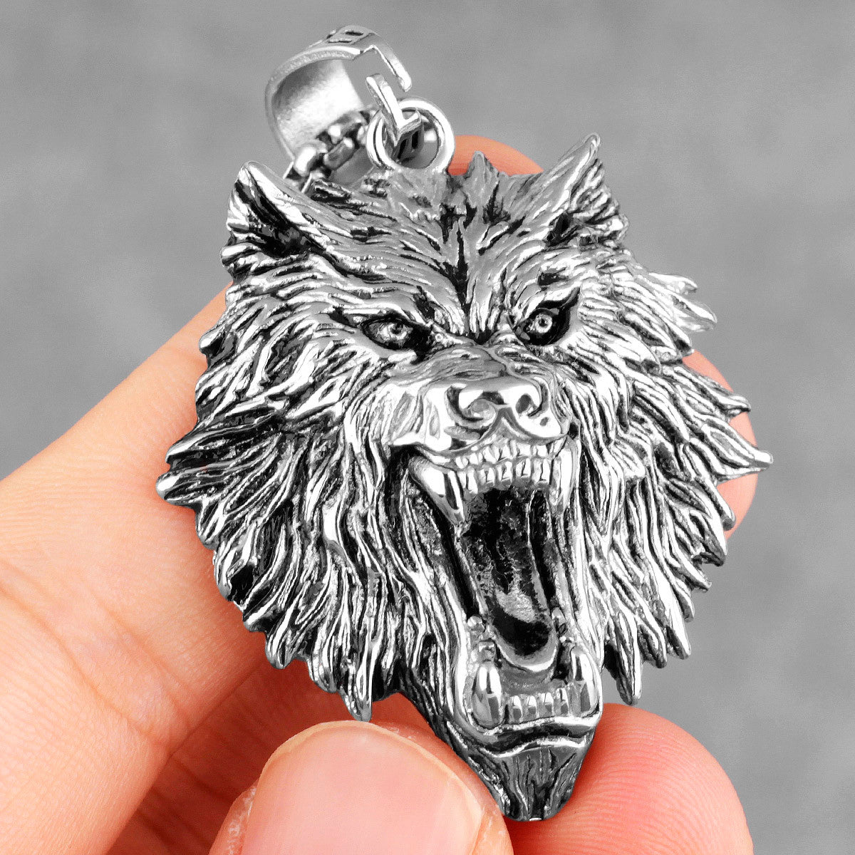 Mens Alpha Male White Wolf No Fade 316L Stainless Steel Street Wear Pendant