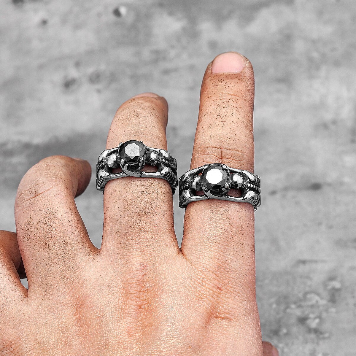 No Fade Stainless Steel Black Gemstone Skeleton Tomb Raider Bling Rings