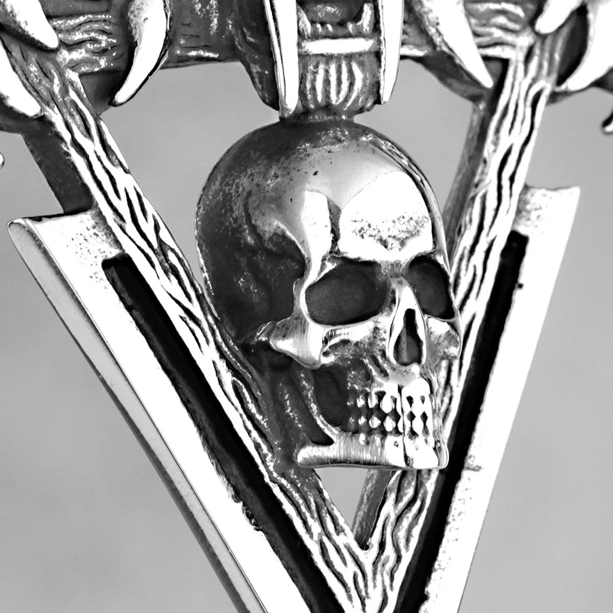 Saber-Toothed Tiger | 316L Solid Stainless Steel Skull Mens Hip Hop Streetwear Pendant