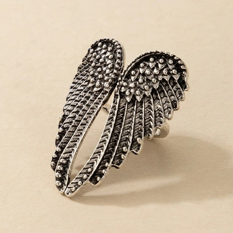 Ladies Sleek Sexy Angel Wings Mid Finger High Fashion Designer Ring