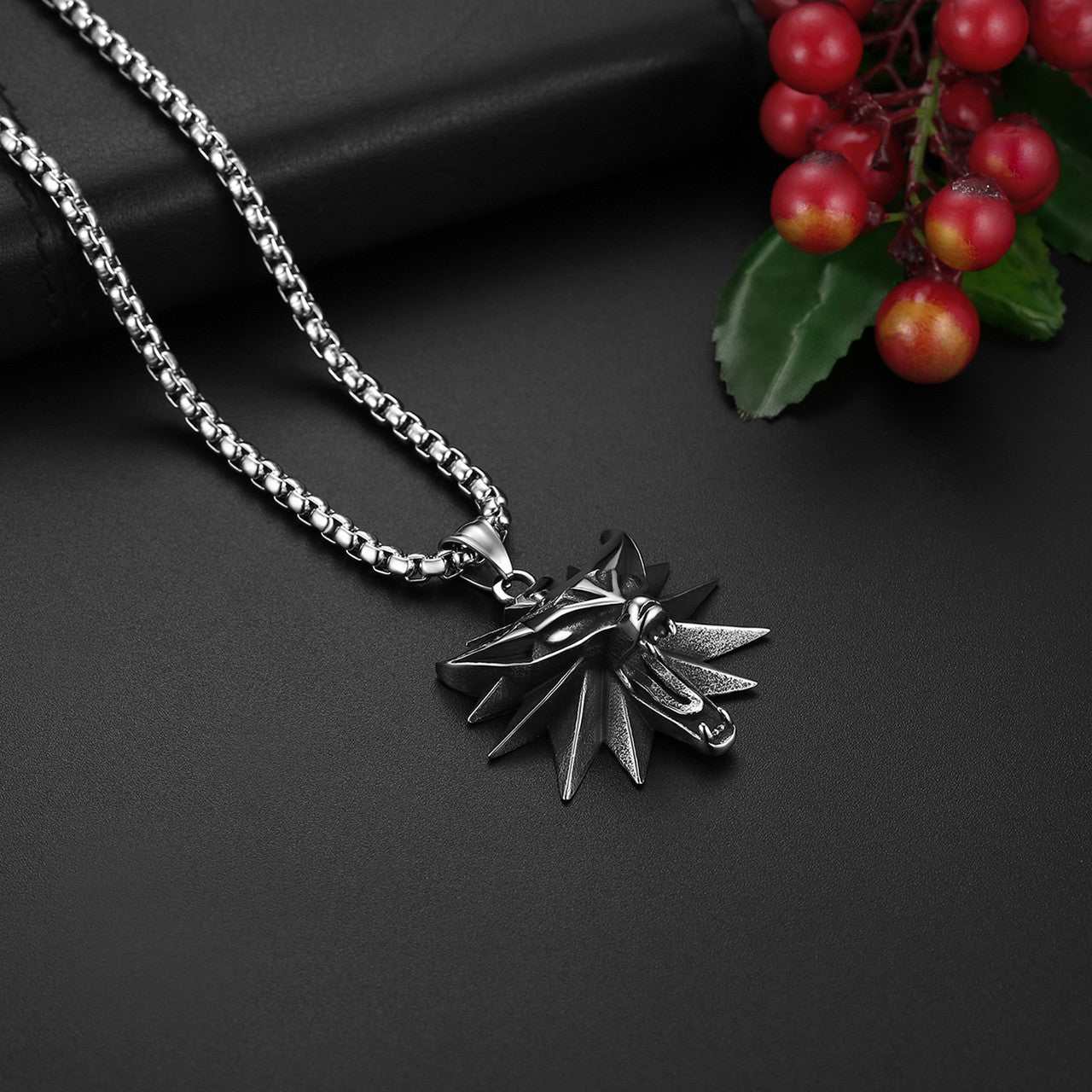 Mens No Fade Stainless Steel Alpha Wolf Vintage Pendant Chain Necklace