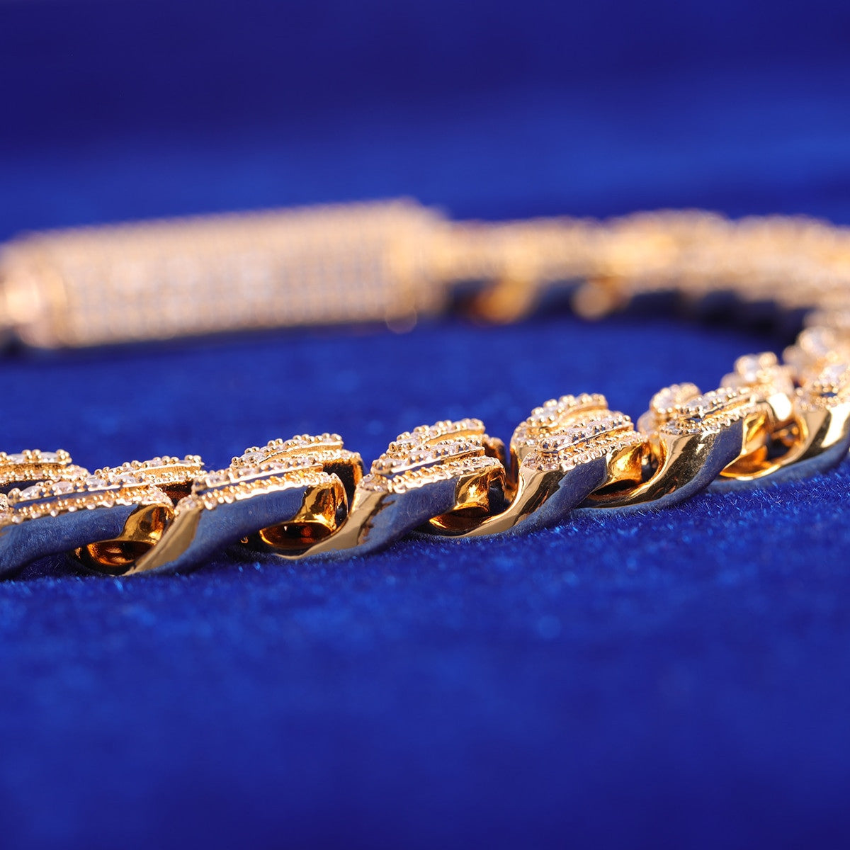 18mm Yellow White Gold Thick Cut Crushed Iced Buckle Miami Cuban Link Chain Necklace