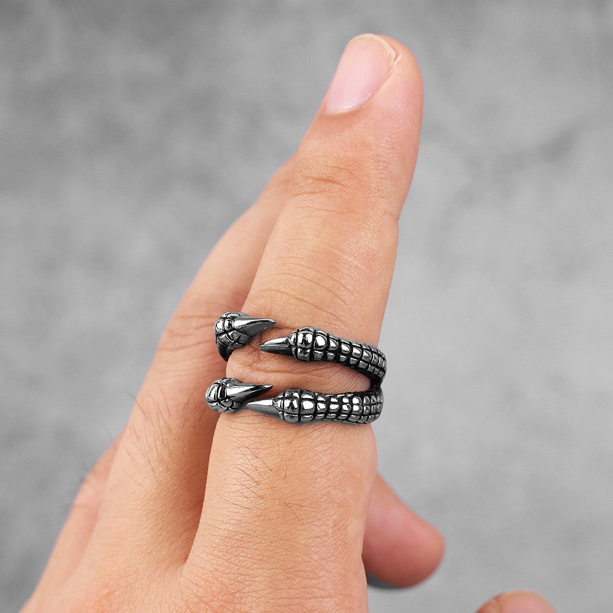 316L Dragon Claw Hand Bone No Fade Stainless Steel Street Wear Mens Fashion Rings