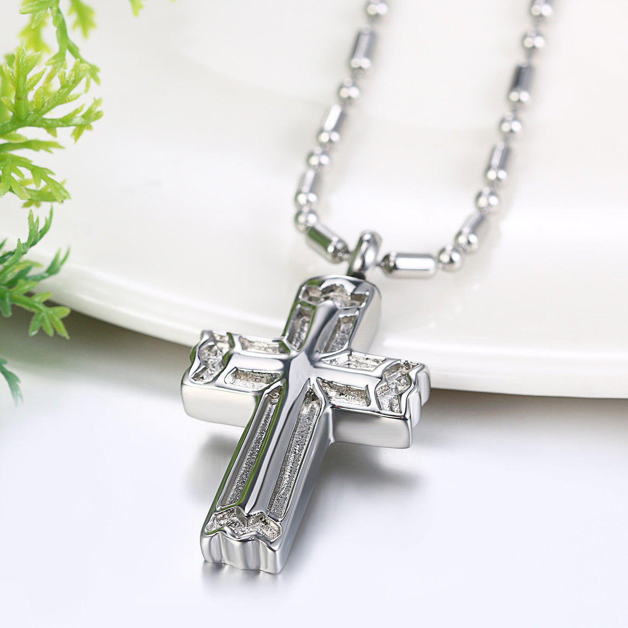 Mens No Fade Stainless Steel Cross Opening Flask Ashes Pendant Chain Necklace