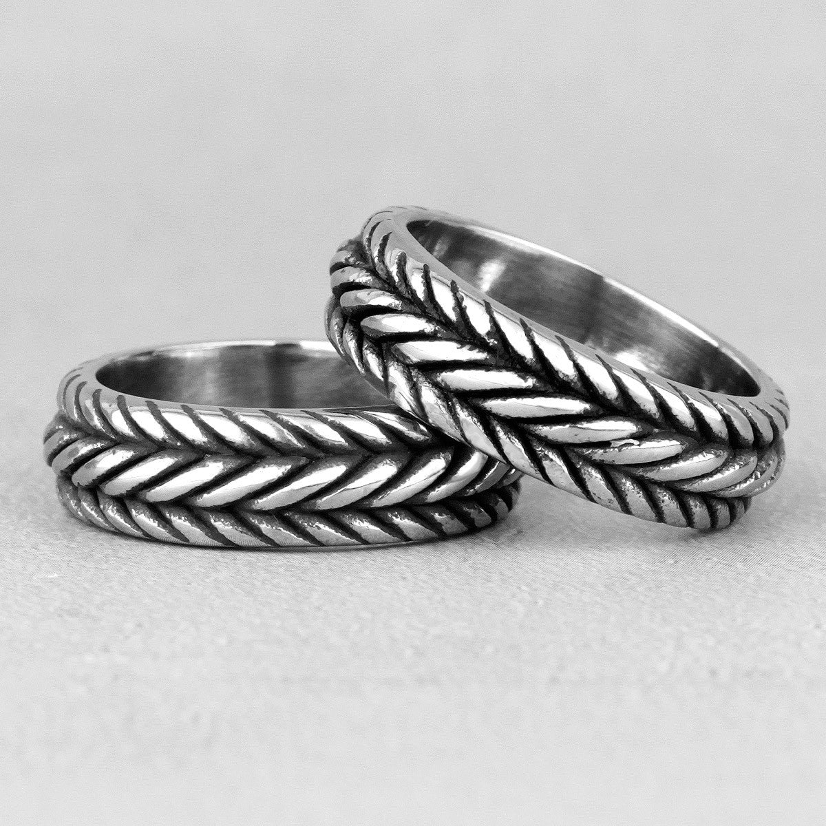 Chains | No Fade Solid Stainless Steel Designer Retro Simple Clean Mens Rings