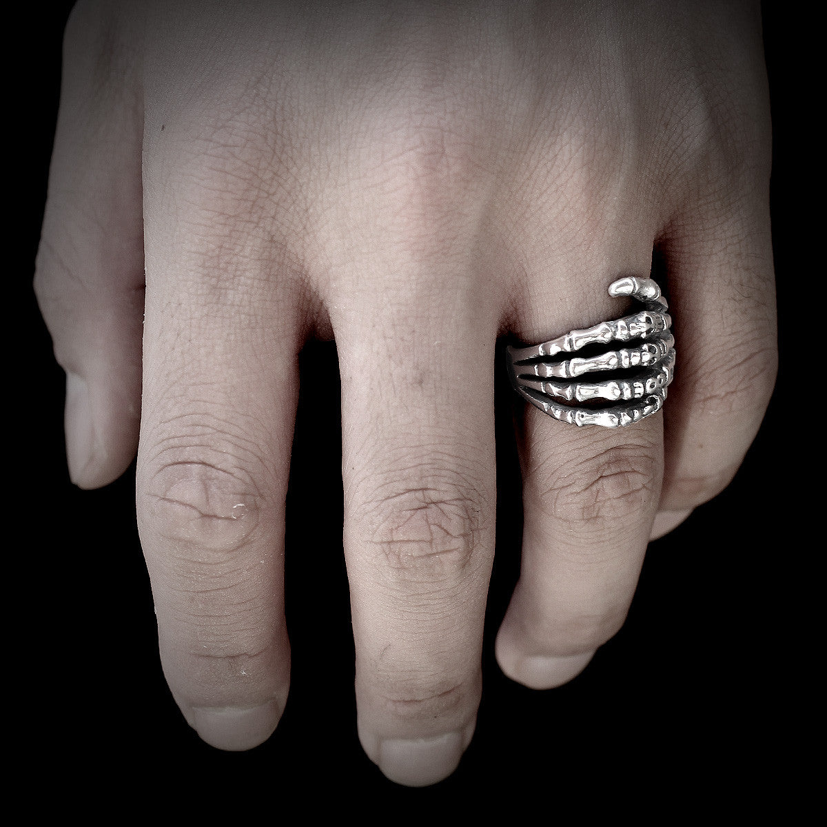316L Dragon Claw Hand Bone No Fade Stainless Steel Street Wear Mens Fashion Rings