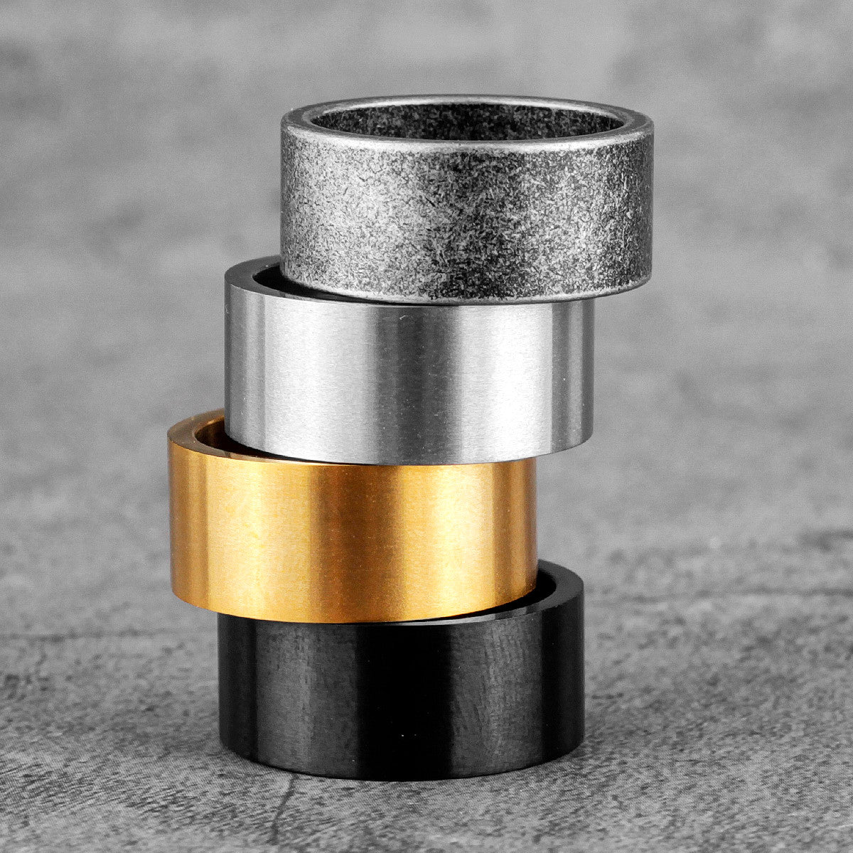 Bold Round | 316L No Fade Stainless Steel Classic Vintage Round Mens Ring