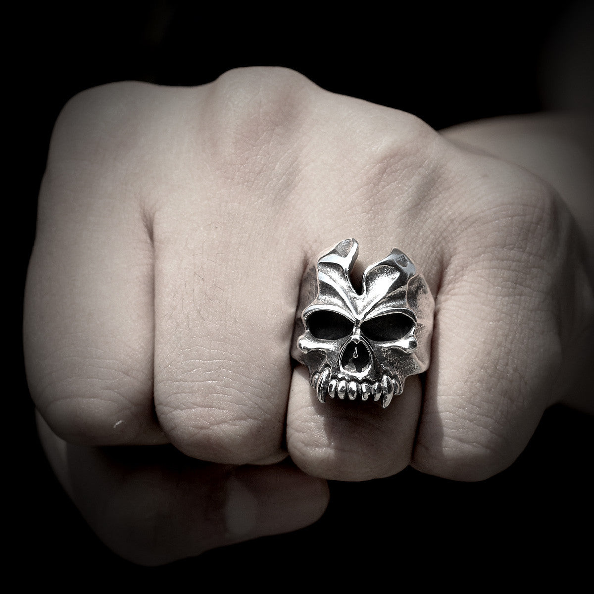 Mens No Fade Stainless Steel Devils Tooth Warriors Skull Street Wear Rings