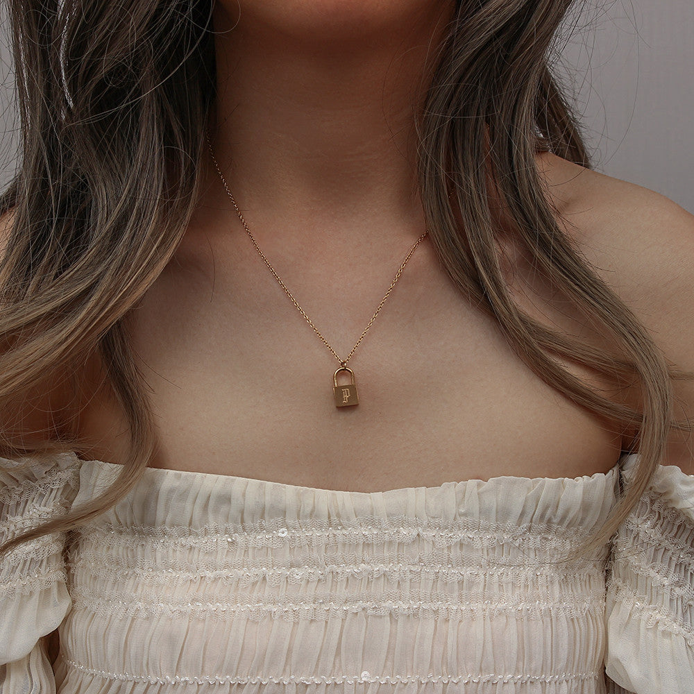 Ladies 18k Gold Stainless Steel O-Chain Old English Personalized Lock Necklace