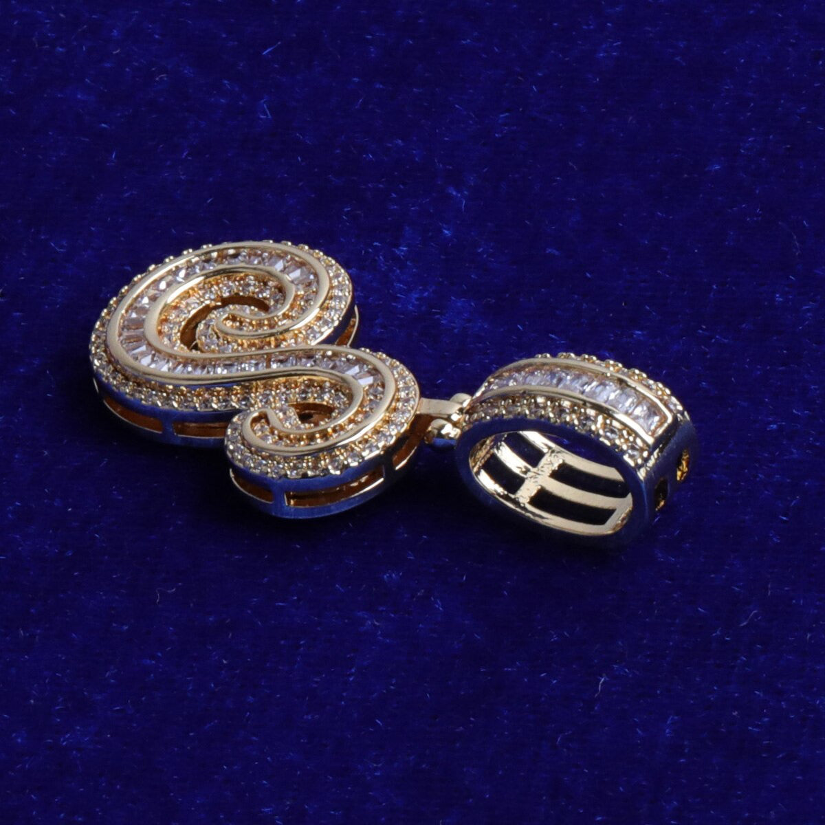 Street Melody | White Yellow Gold Iced Cursive Initial Letter Baguette Pendant Chain