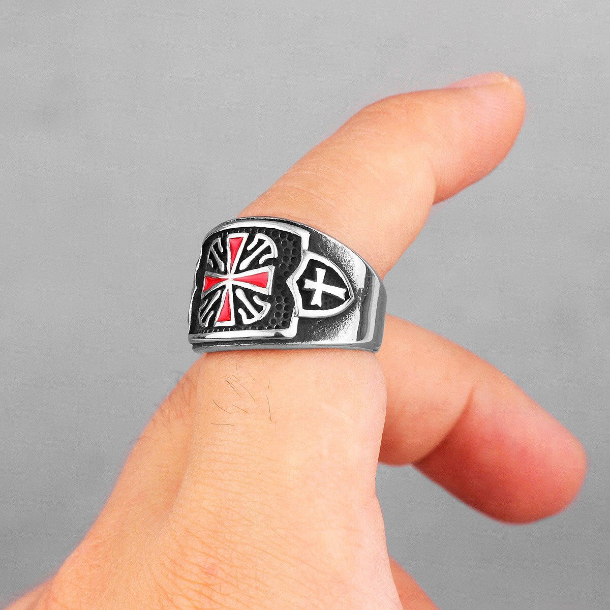 Knights Templar Red Crusaders Cross Shield No Fade Stainless Steel Mens Rings
