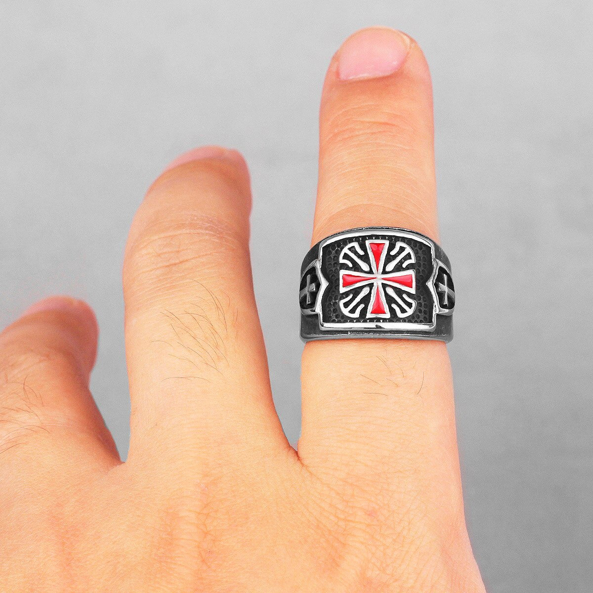 Knights Templar Red Crusaders Cross Shield No Fade Stainless Steel Mens Rings