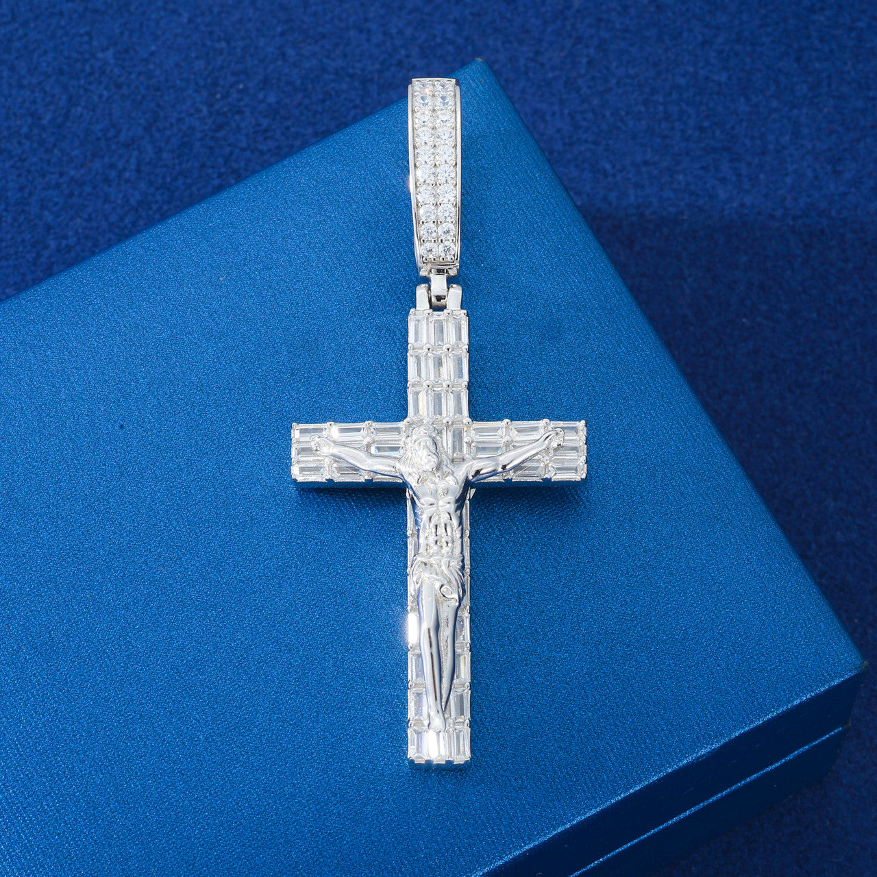 Luxury Cross | DVVS Baguette Moissanite Diamond Sterling Silver Hip Hop Jesus Piece