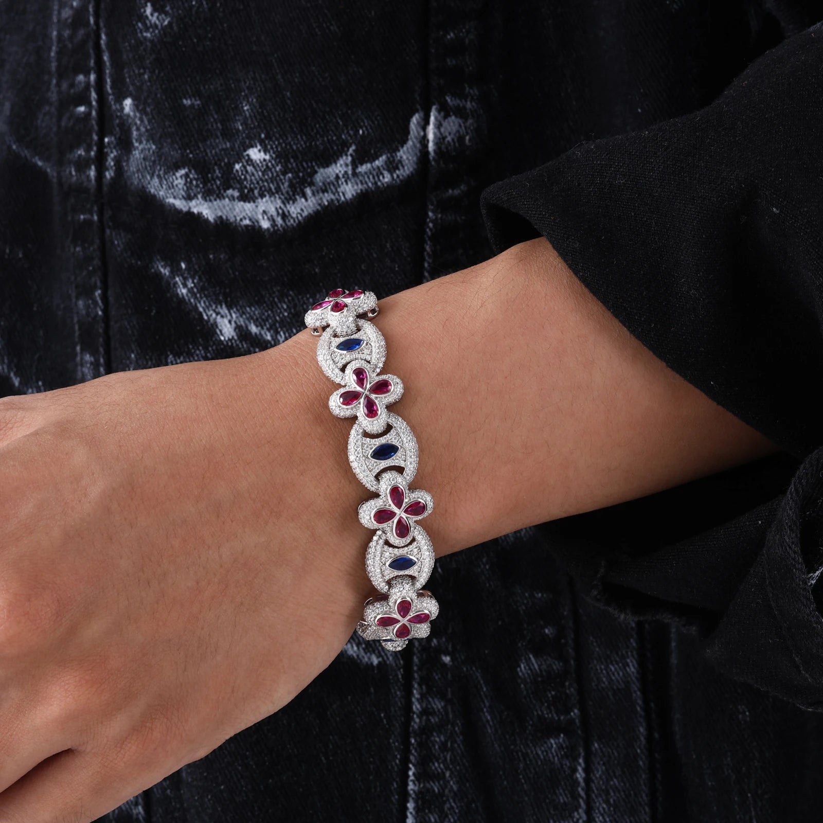 Good Triumphs Evil | Moissanite Diamond 925 Silver Iced Blinged Out Clover Link Bracelet