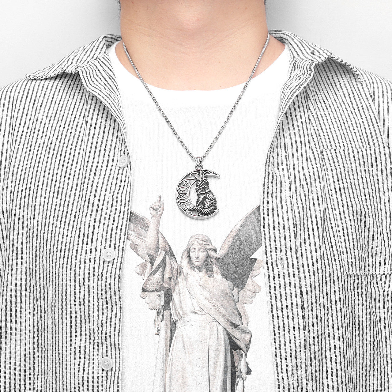 Howling Wolf | 316L No Fade Stainless Steel Half Moon Wolf Street Style Pendant