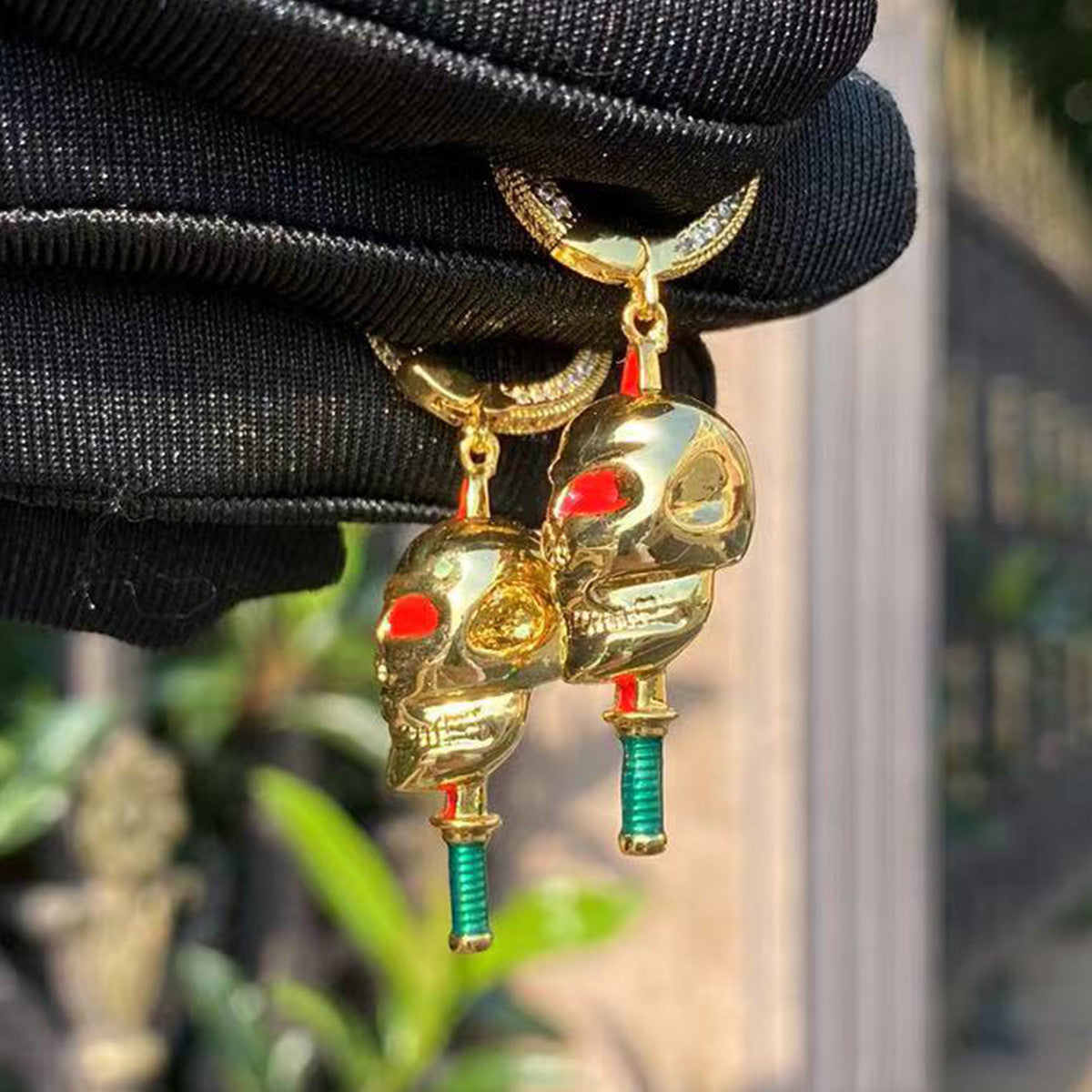 The Skulls Dagger | 4 Prong Set Huggie Street Wear Hip Hop Earrings