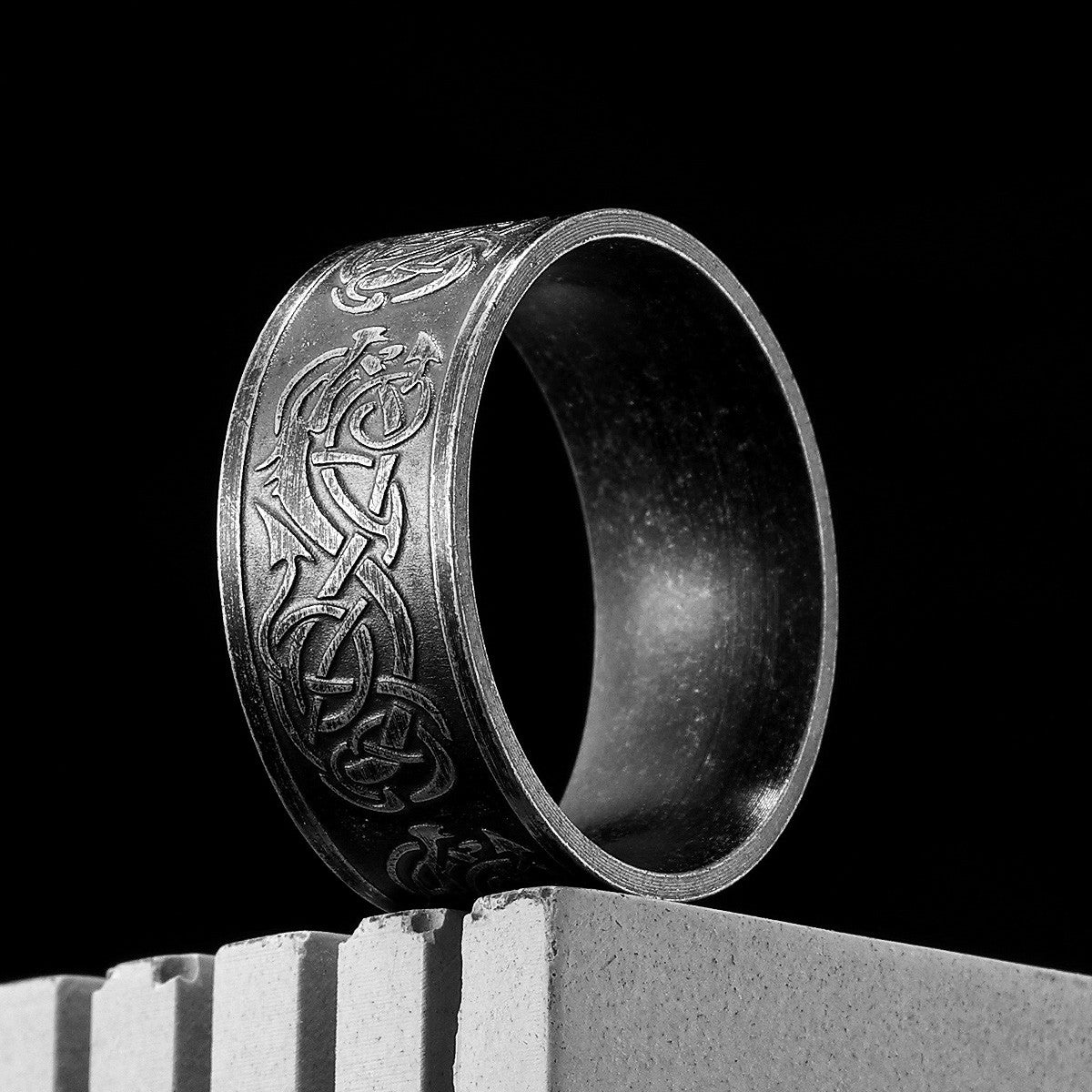 Retro Dragon | Men's 316L No Fade Stainless Steel Street Wear Thick Band Ring