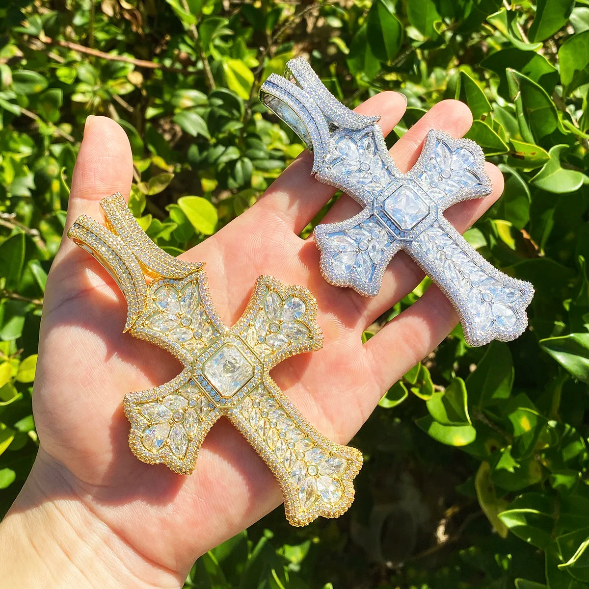 Royalty Kings | VVS Diamond CZ 5AA+ Luxury Royalty Hip Hop Cross Pendant
