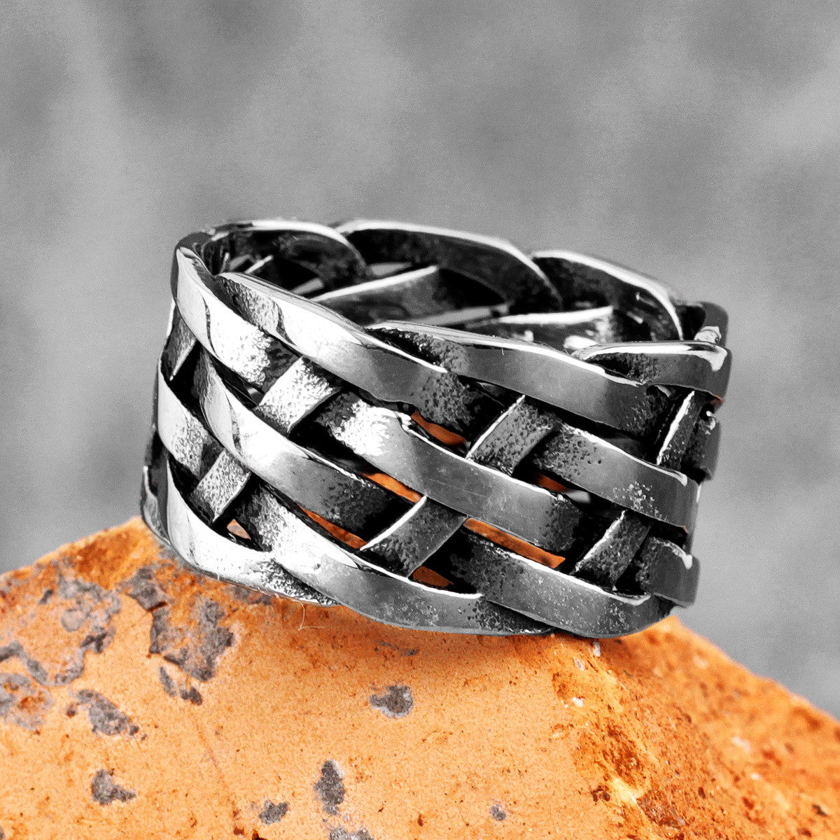 Interwoven Collection | 316L No Fade Stainless Steel Weaving Hollow Luxury Rings
