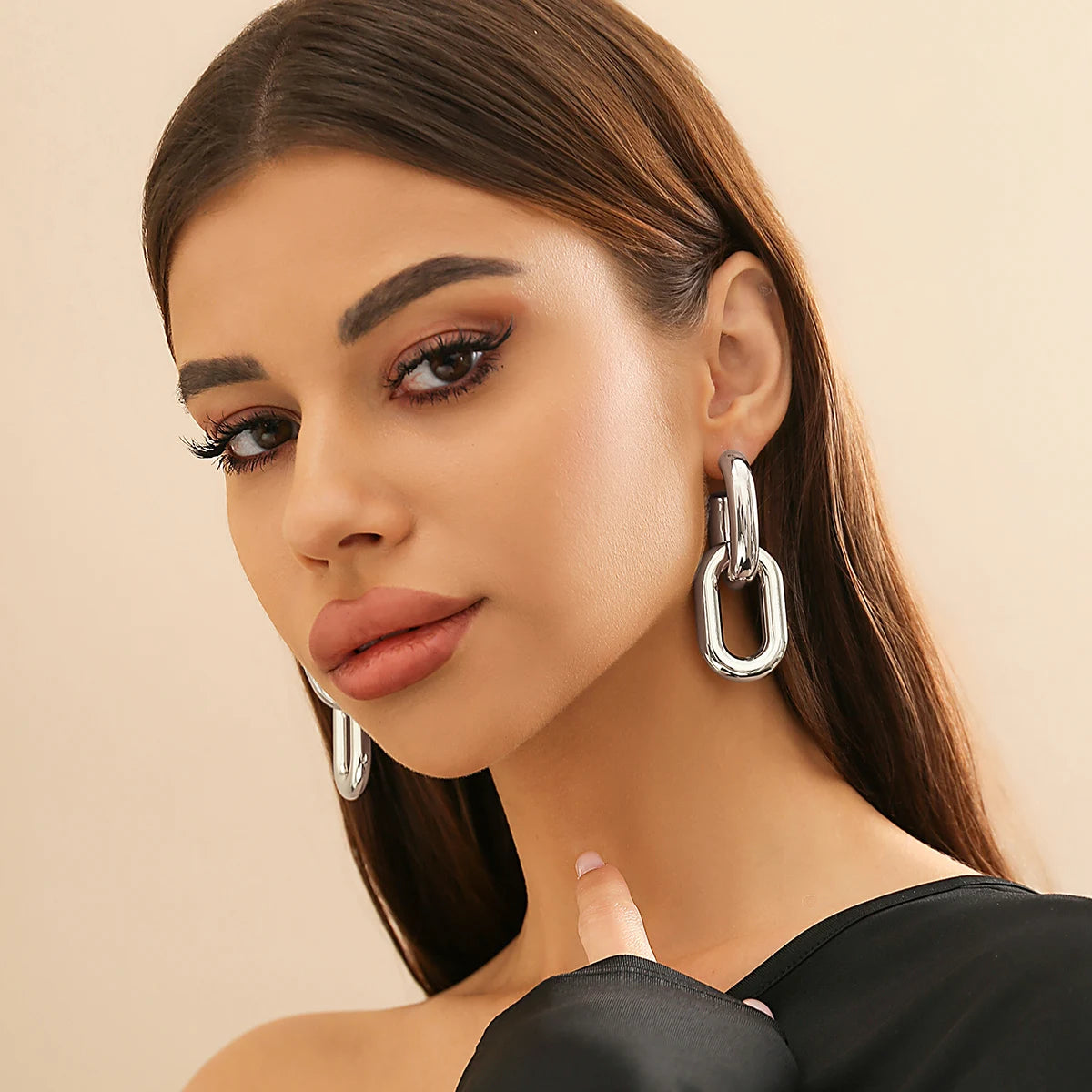 Links In The Chain Gold Silver Hoop High Fashion Earrings