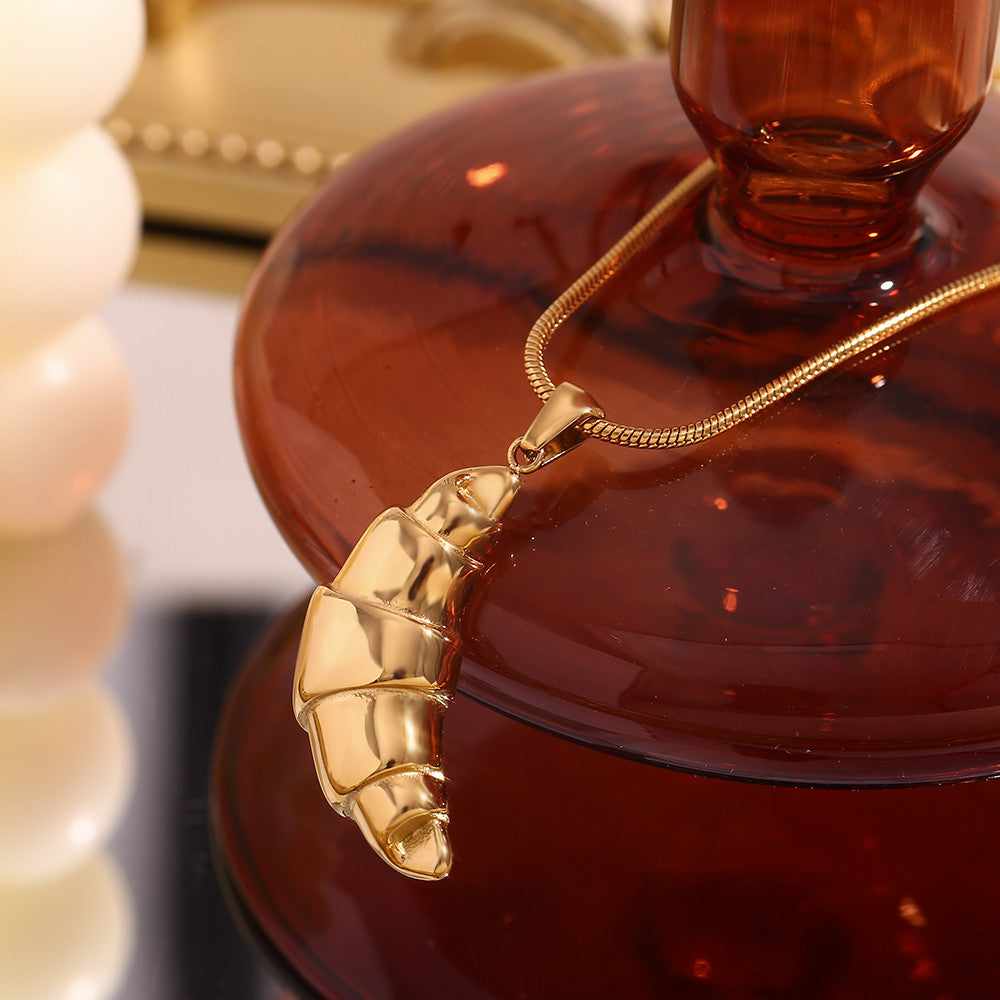 18k Gold Waterproof Stainless Steel Bull Horn Pendant Fine Snake Chain Necklace