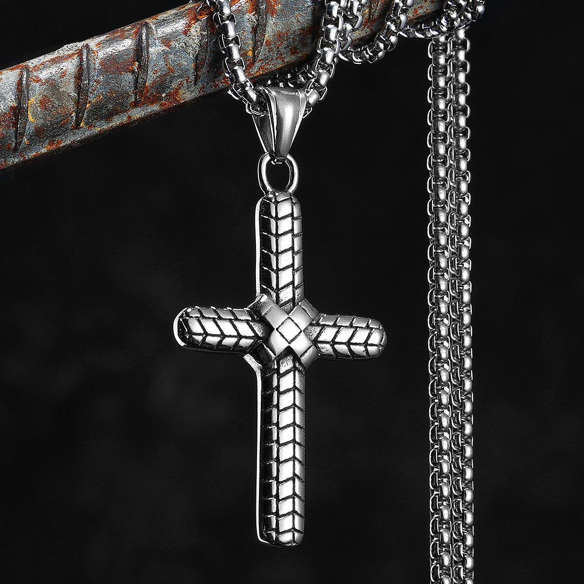 Snake Skin | Simple 316L No Fade Stainless Steel Ribbon Cross Pendant