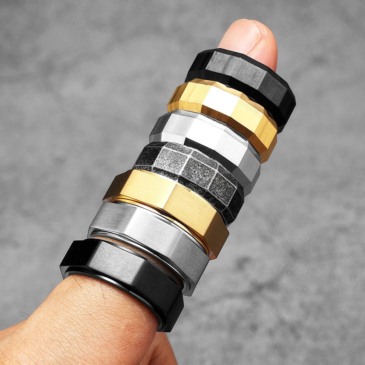 Geometric | 316L No Fade Stainless Steel Rotating Lug Nut Rings