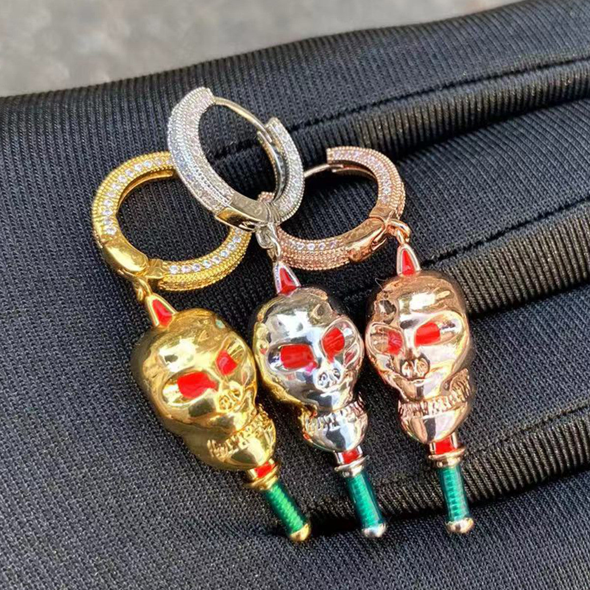 The Skulls Dagger | 4 Prong Set Huggie Street Wear Hip Hop Earrings