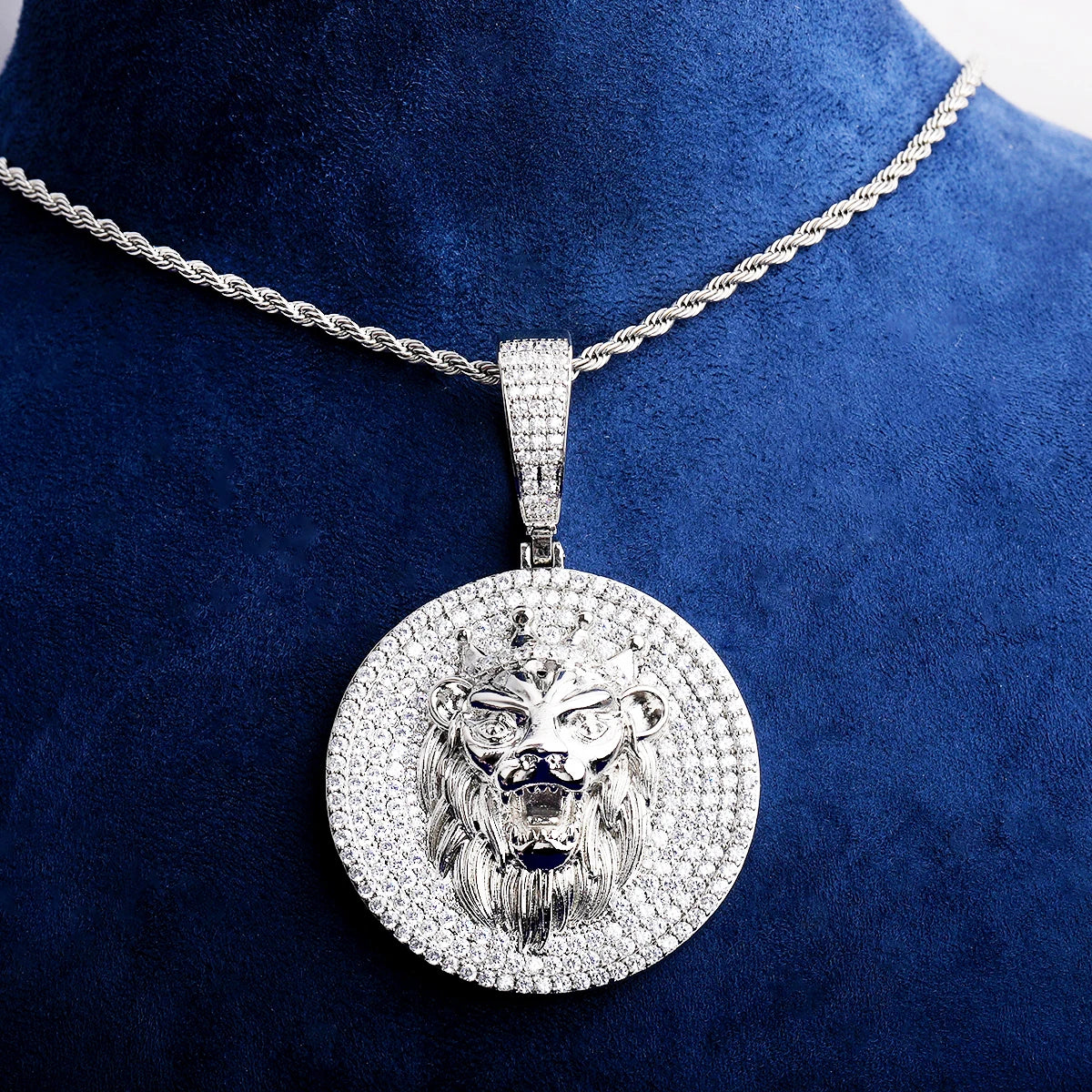Lion Heart | Iced Blinged Out VVS Diamond CZ 3D Lion Head Hip Hop Pendant