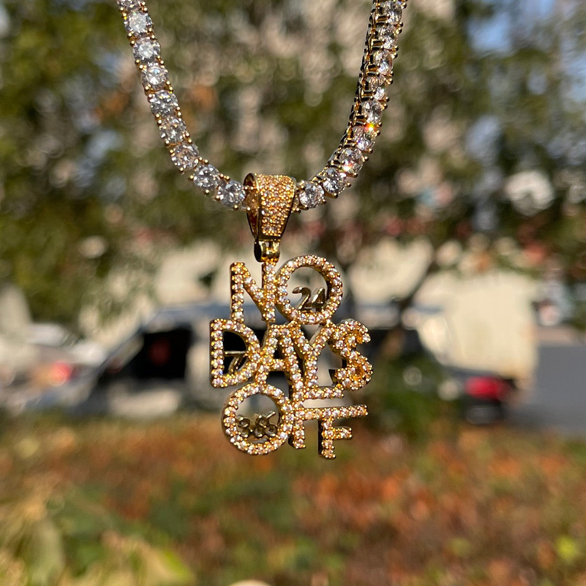 No Days Off | Prong Set Cluster Stones Hip Hop Pendant Chain Necklace