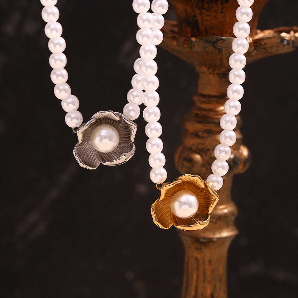 Water Resistant Imitation Pearl 18k Gold Stainless Steel Flower Necklace Pendant