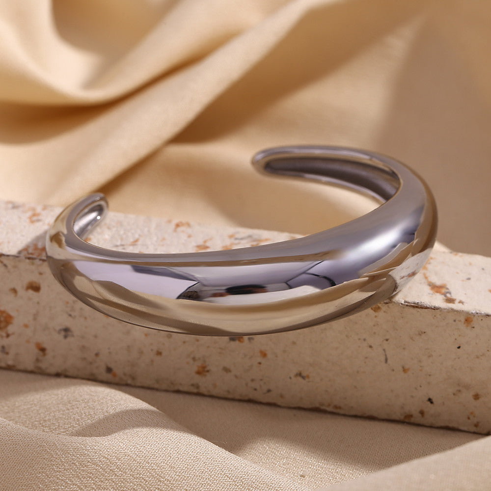 Ladies 18k Gold Smooth Polished Waterproof Stainless Steel Timeless Classic Bangle Bracelet