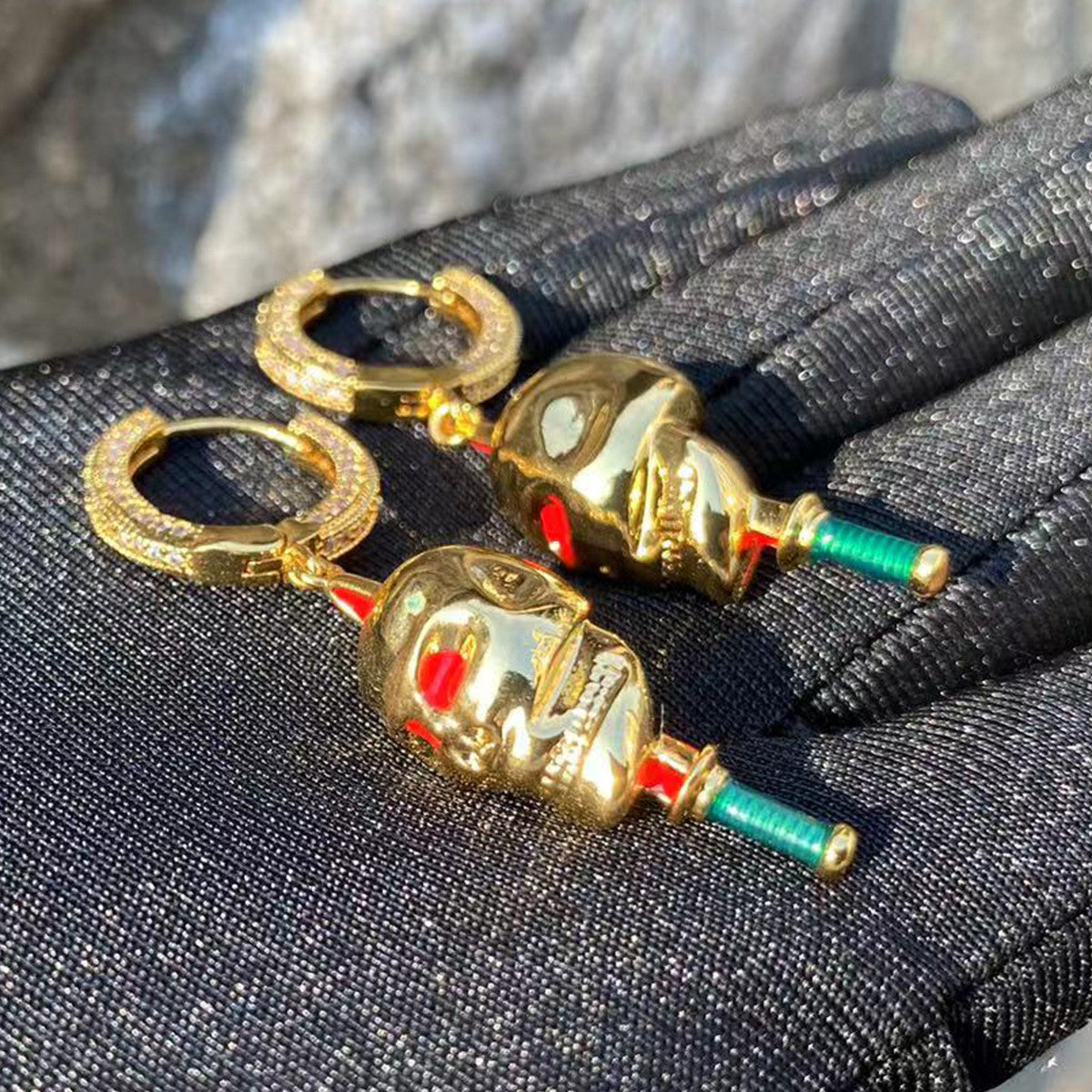 The Skulls Dagger | 4 Prong Set Huggie Street Wear Hip Hop Earrings