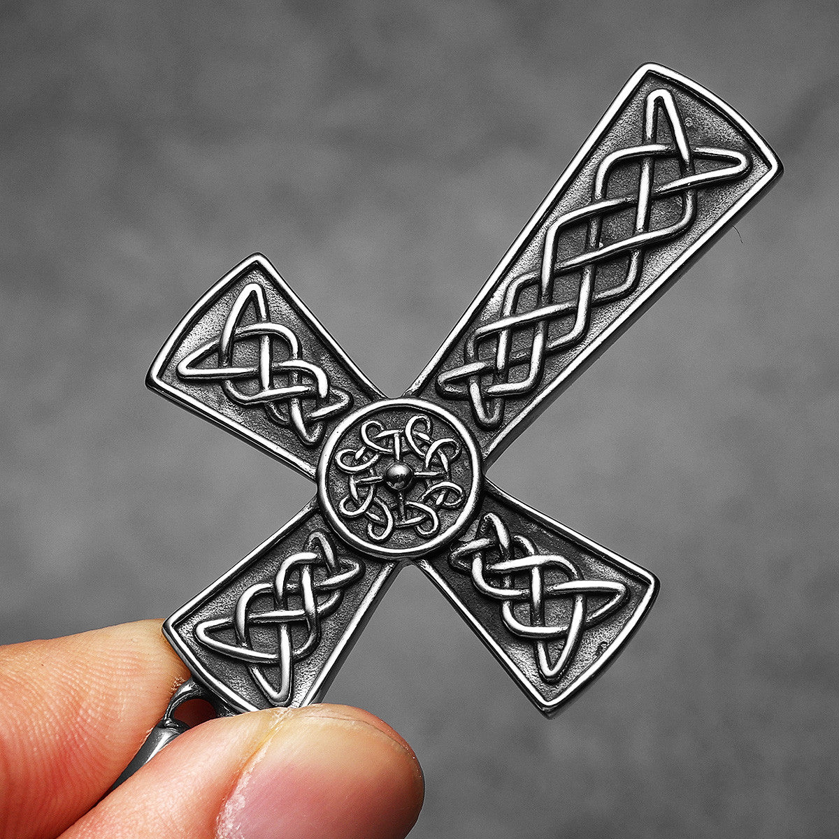 Mingled | 316L Solid Stainless Steel Celtic Knot Hip Hop Cross Street Wear Pendant