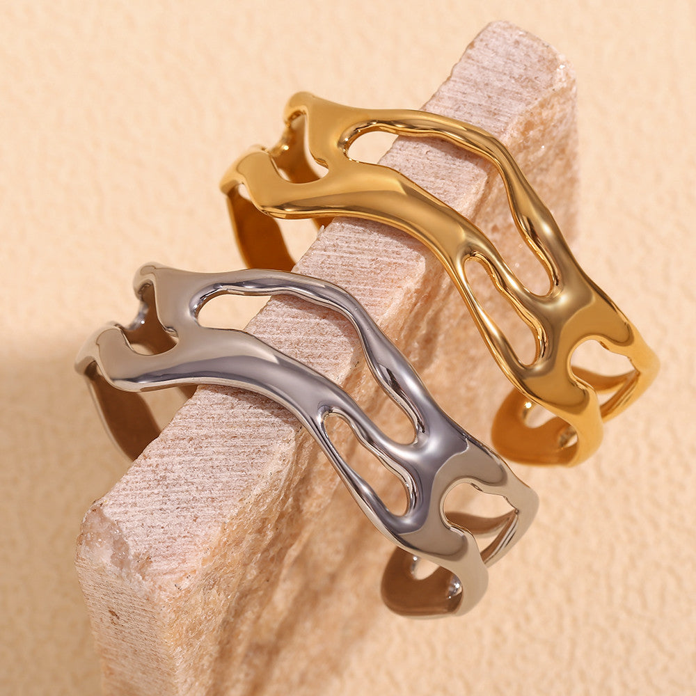 Ladies Exaggerated Wave 18k Gold Waterproof Stainless Steel Hollow Bracelet