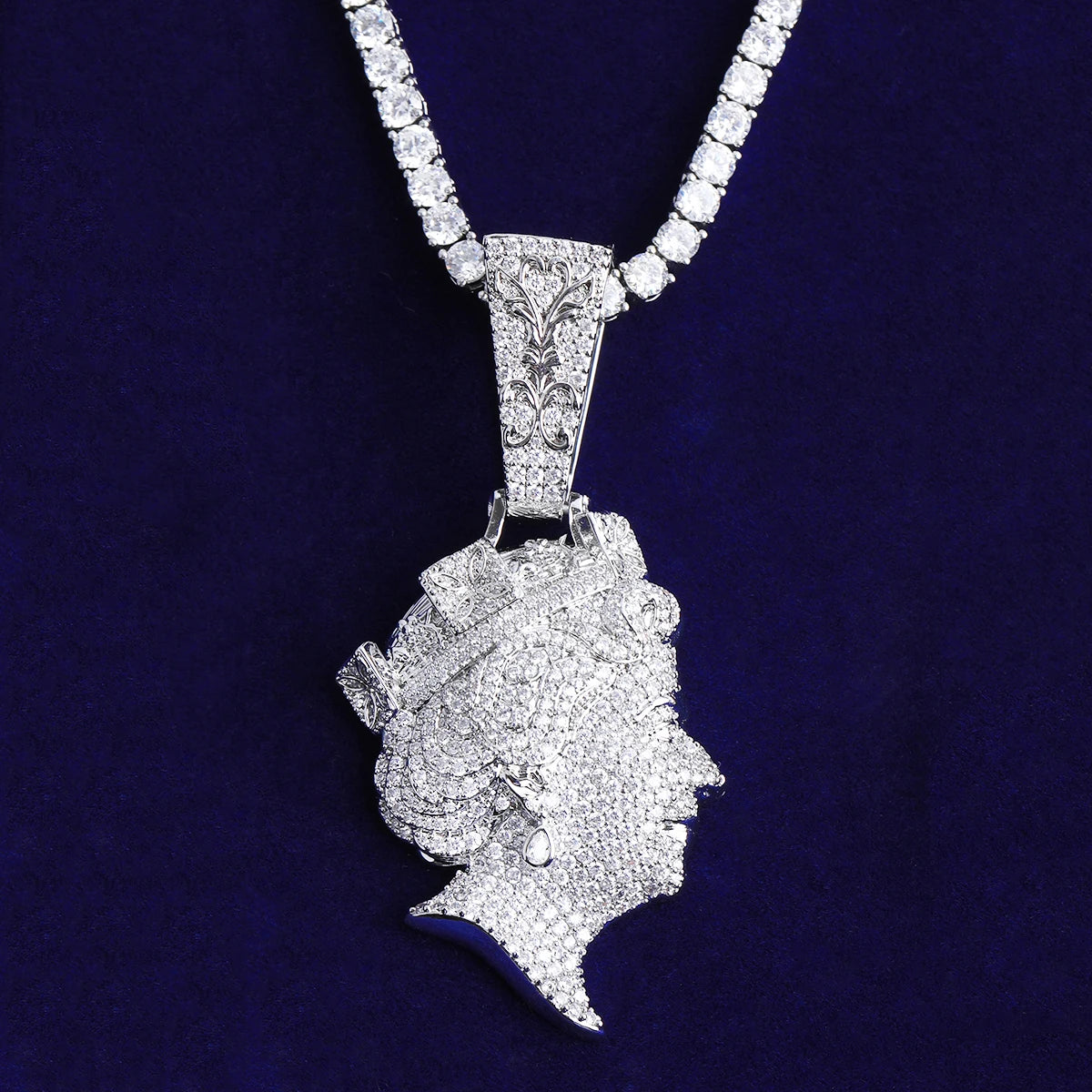 Queen Head | VVS Diamond CZ Iced Blinged Out 24k 925 Silver Hip Hop Pendant