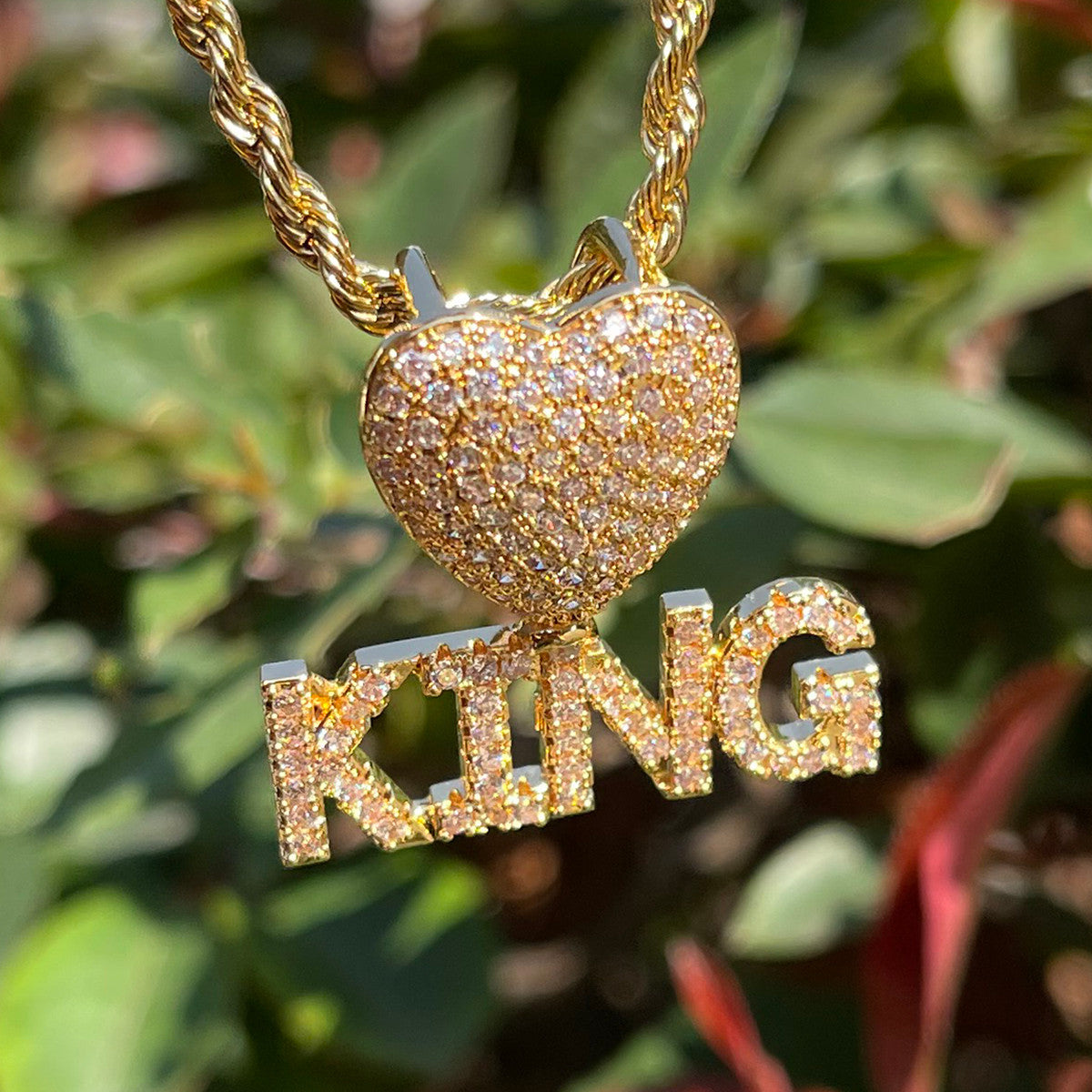 Regal Heart Monogram | Ladies Small Custom Made Name Name Necklace