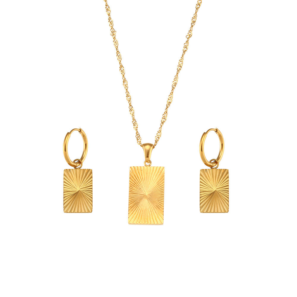 Ladies 18k Gold Stainless Steel Rays Of Light Heart Flower Necklace Earrings Jewelry Set