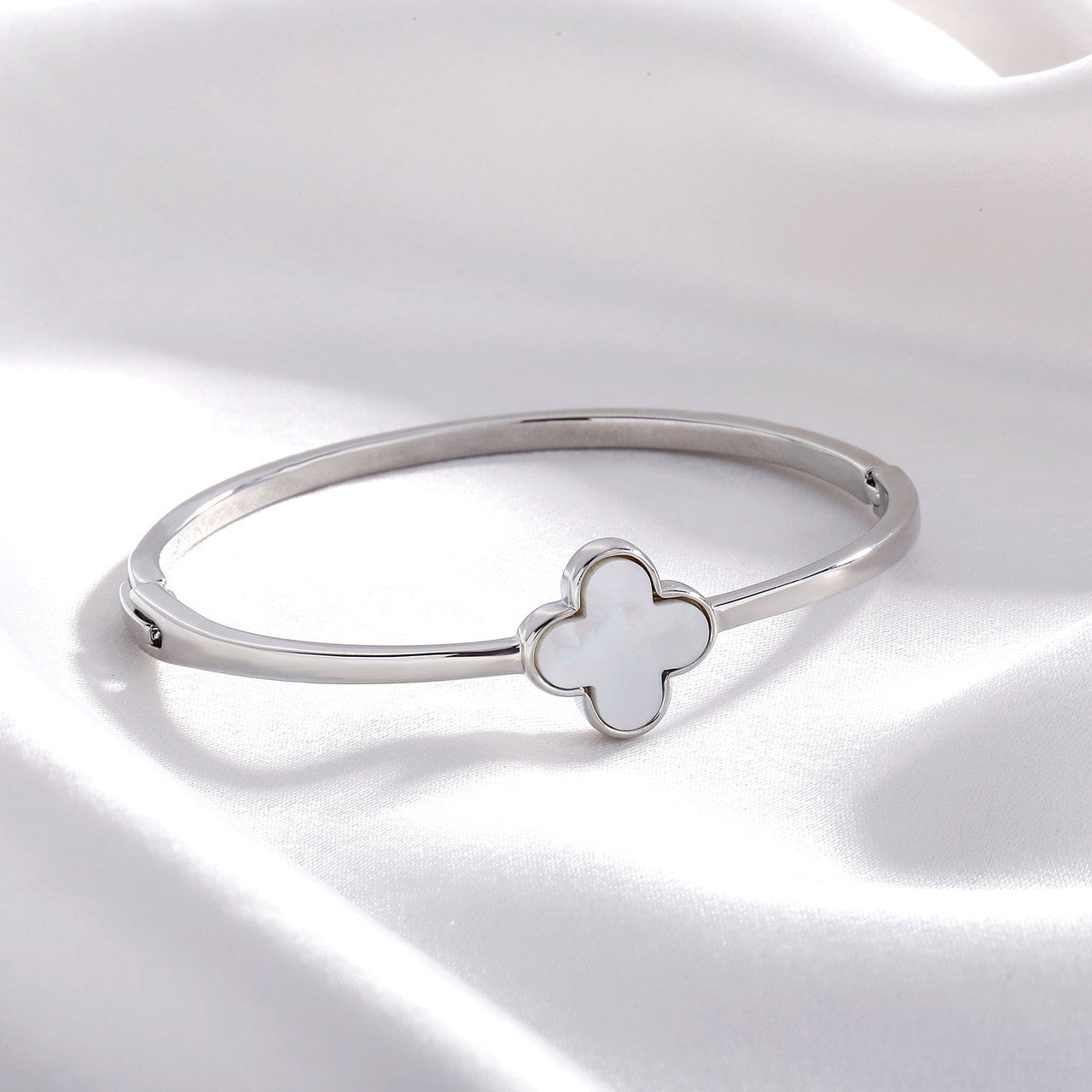 Puff Star | Puffy Flower Natural Stone Shell Charm Bracelet