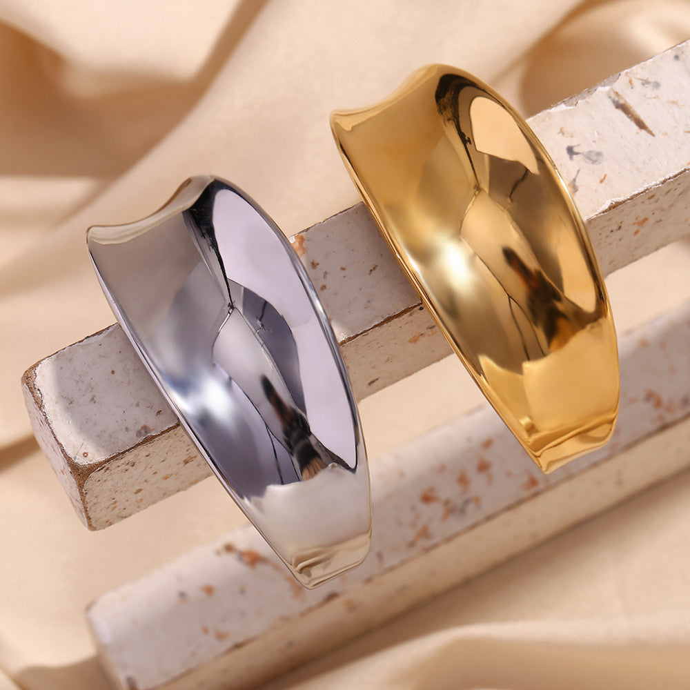 Silver 18k Gold Tarnish Free Stainless Steel Smooth Three-dimensional Concave Bracelet