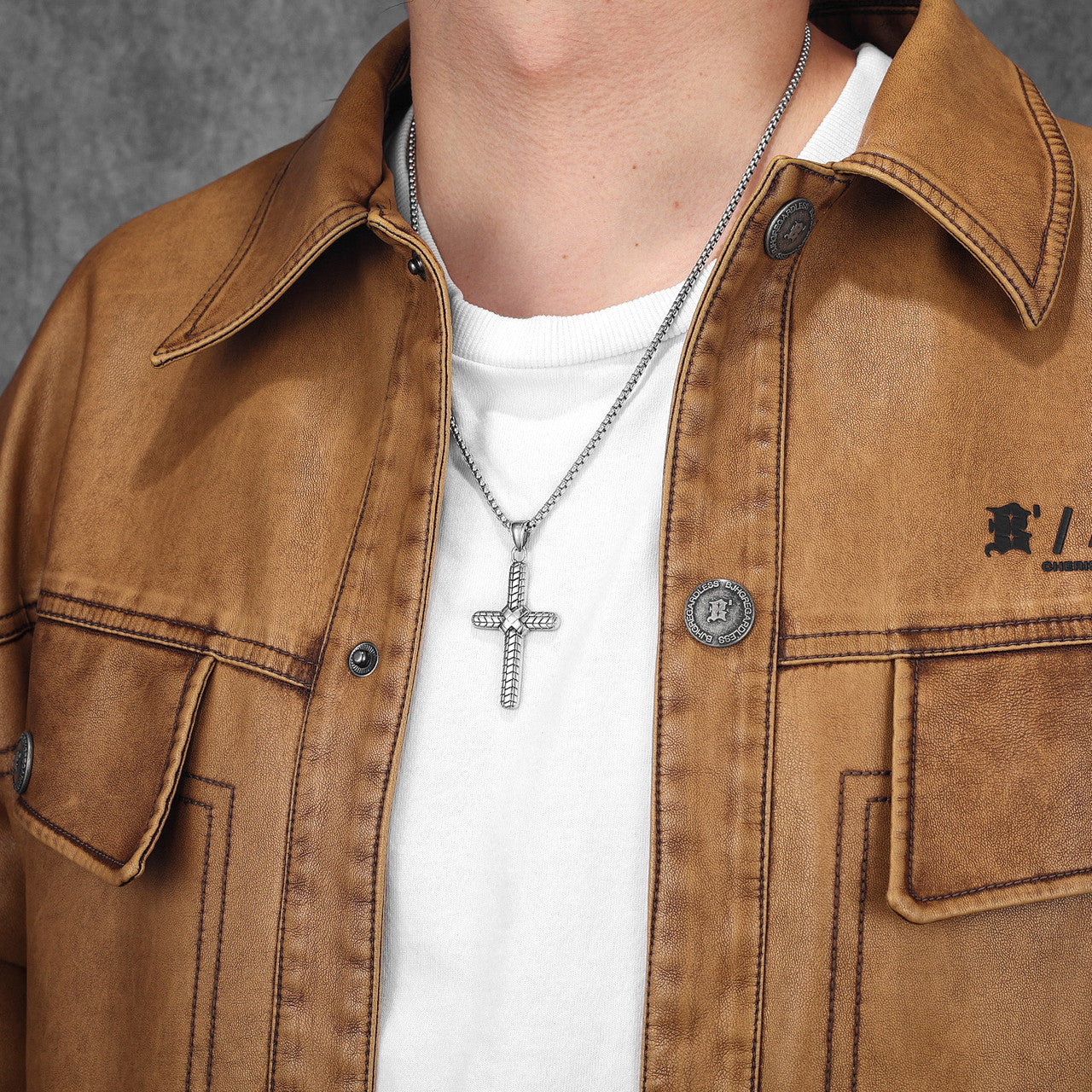 Snake Skin | Simple 316L No Fade Stainless Steel Ribbon Cross Pendant