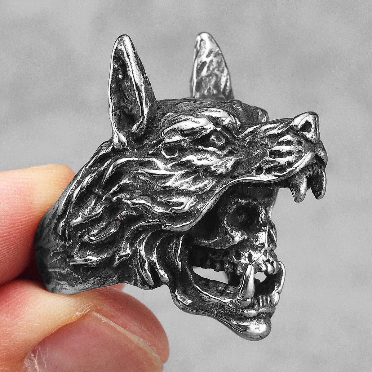Wolf Warrior | 316L No Fade Stainless Steel Men Viking Wolf Skull Unique Ring