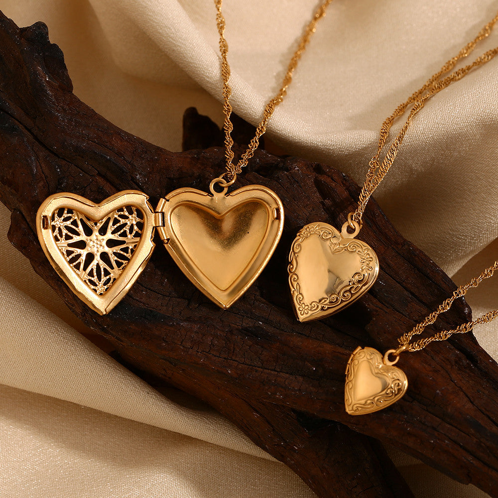 Ladies 18k Gold Waterproof Stainless Steel Flower Pattern Hollow Heart Photo Box Necklace