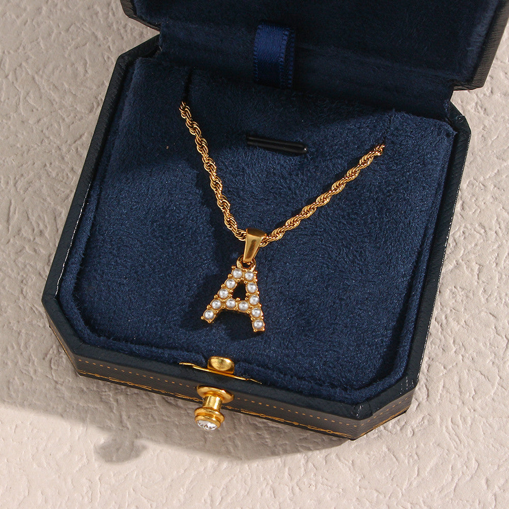 18k Gold No Fade Stainless Steel PVD Tarnish Free Elegant Pearl Letter Necklace