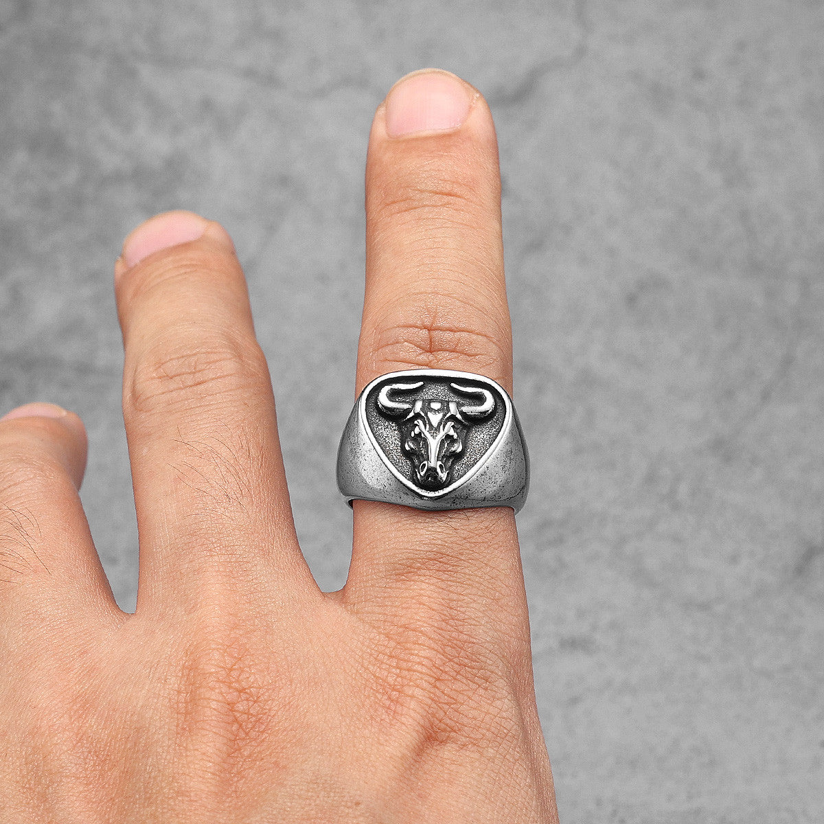 The Bull | Dominant Man 316L No Fade Stainless Steel Bull Street Wear Ring